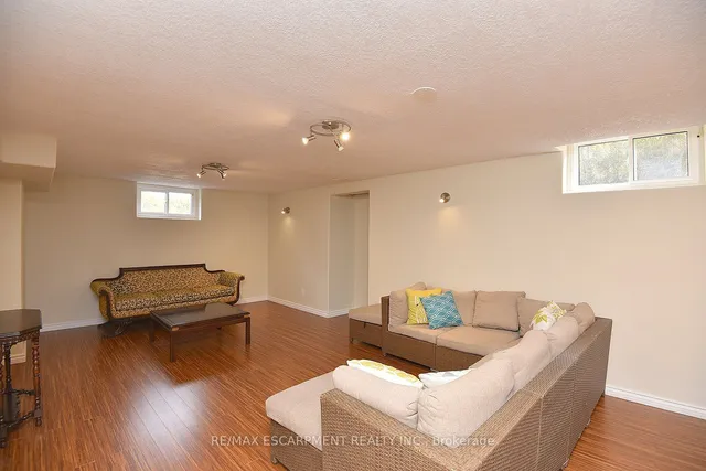 Additional image 37 of 36 Tommar Pl