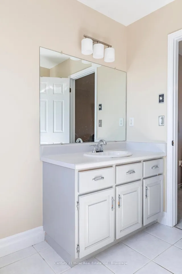 Additional image 17 of 2456 Overton Dr