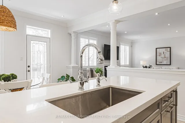 Additional image 11 of 4670 Webb St