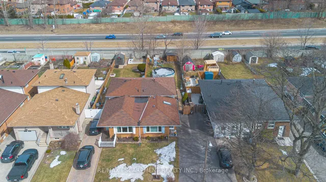 Additional image 32 of 69 CRANBROOK Dr