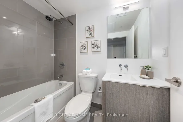 Additional image 5 of 100 Harbour St Unit 1408