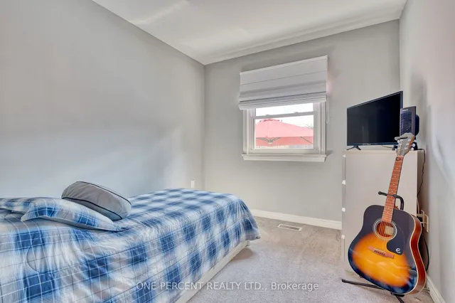 Additional image 20 of 27 Hoover Cres