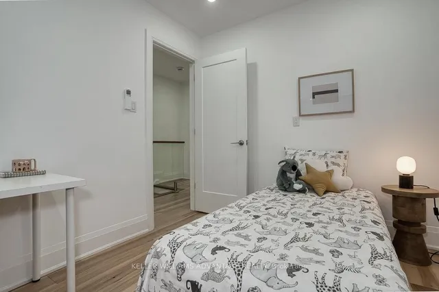 Additional image 25 of 1224 Lansdowne Ave