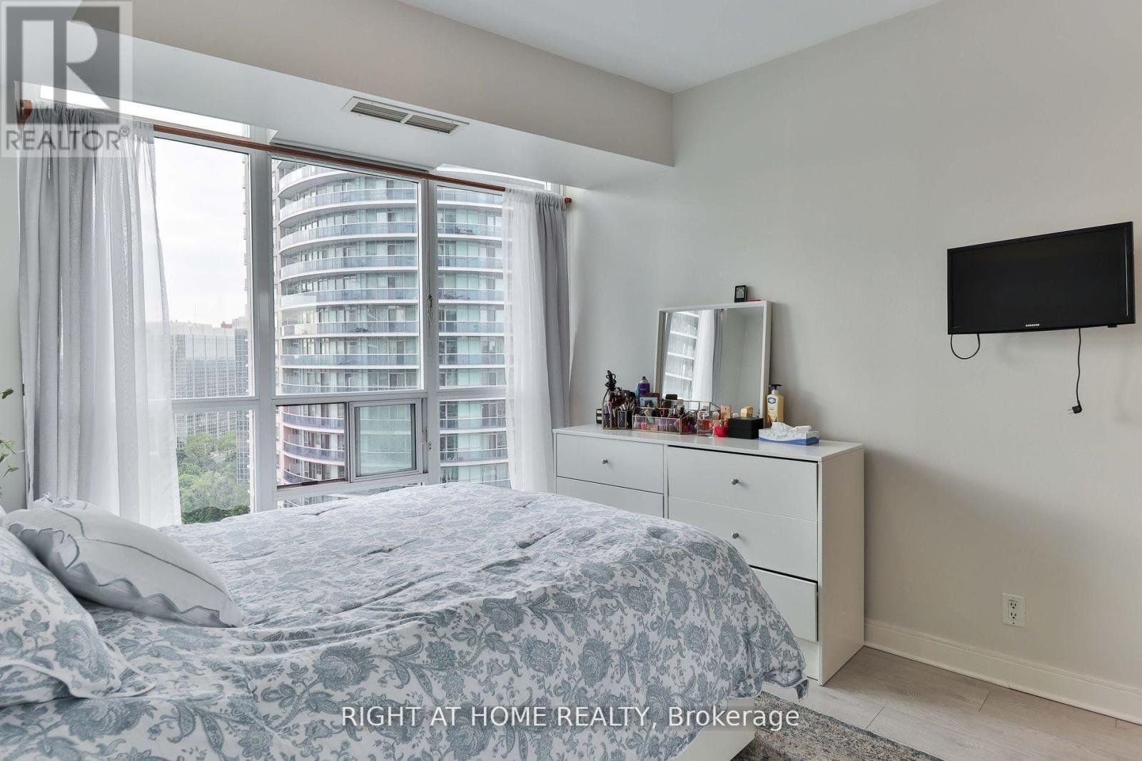 1910 - 70 ABSOLUTE AVENUE|Mississauga (City Centre), Ontario L4Z0A4