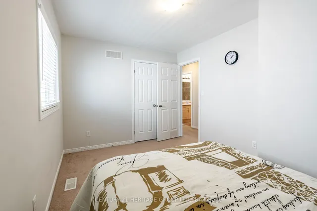 Additional image 25 of 382 Woodbine Ave