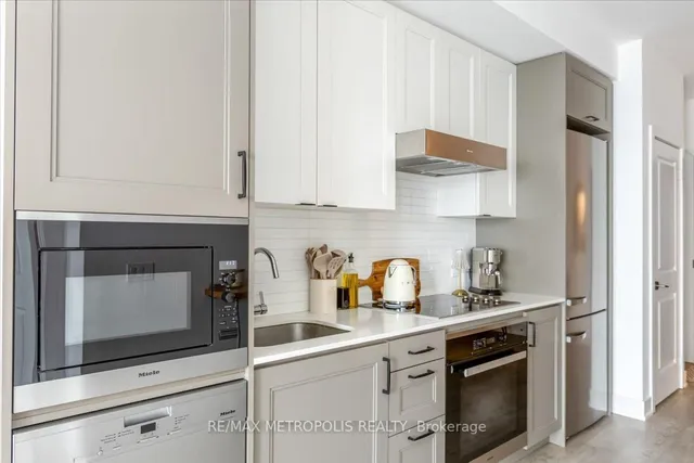 Additional image 8 of 11 Lillian St Unit 808