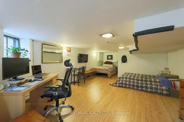 Additional image 36 of 129 Brunswick Ave