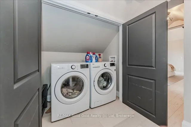 Additional image 31 of 1380 Doon Village Rd