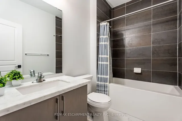 Additional image 38 of 266 Humphrey St