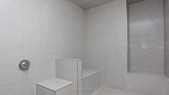 Additional image 37 of 30 Roehampton Ave Unit 1001