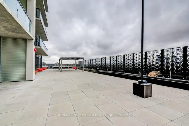 Additional image 40 of 60 Charles St Unit 1802