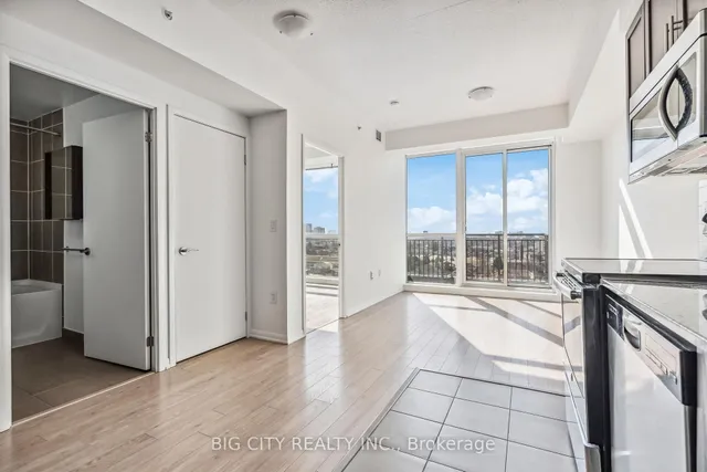 Additional image 3 of 830 Lawrence Ave Unit 837