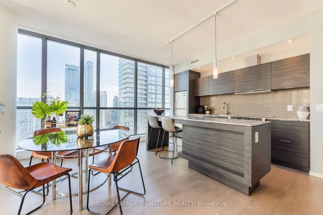 Additional image 13 of 8 Charlotte St Unit 2006