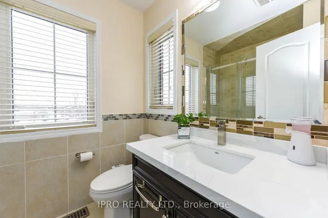 Additional image 25 of 113 Vanhorne Clse