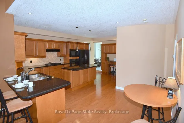 Additional image 19 of 182 Valridge Dr