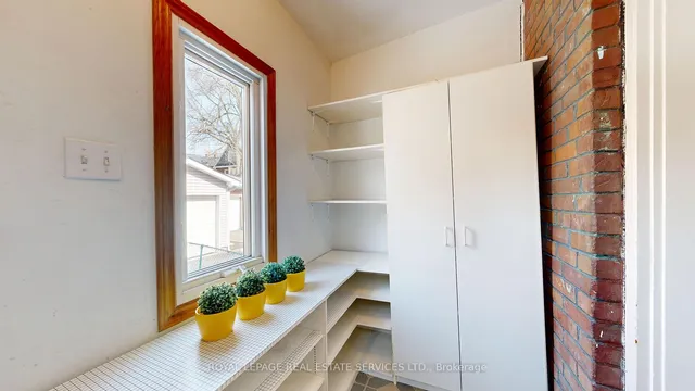 Additional image 20 of 216 Humberside Ave