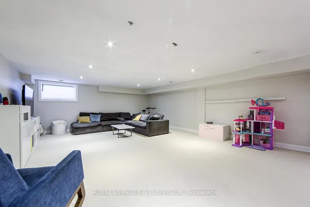 Additional image 36 of 76 Twenty Ninth St