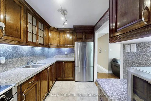 Additional image 11 of 475 The West Mall N/A Unit 413