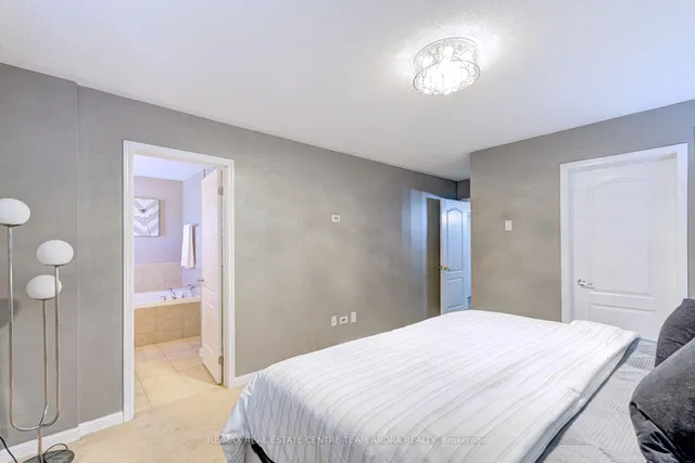 Additional image 24 of 23 Berberis Cres