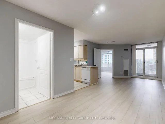 Additional image 8 of 2 Rean Dr Unit 613