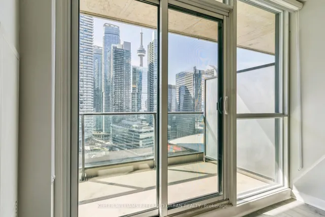 Additional image 18 of 33 Bay St Unit 2201