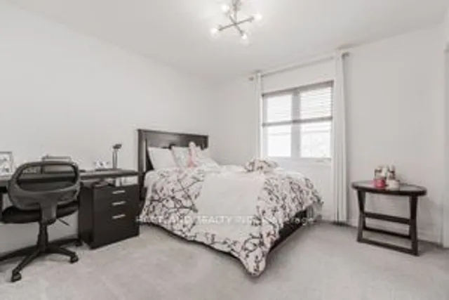 Additional image 23 of 40 ALDGATE Ave