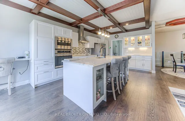 Additional image 19 of 900 Doon Village Rd Unit 4