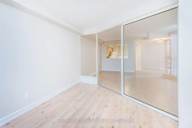 Additional image 12 of 20 Southport St Unit 313