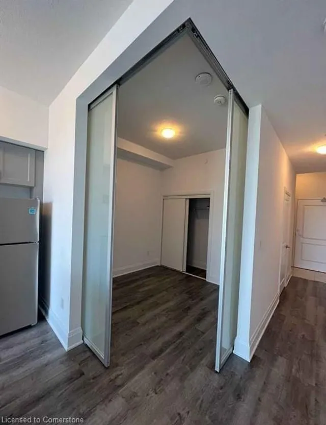 Additional image 8 of 450 Dundas St Unit 417