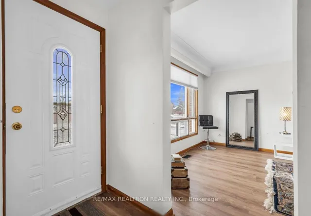 Additional image 9 of 51 Robroy Ave