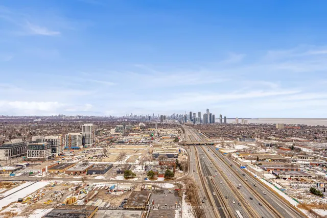 Additional image 26 of 36 Zorra St Unit 2708