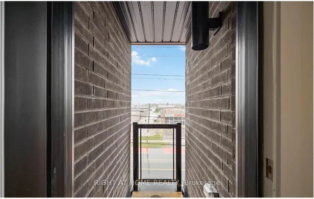 Additional image 40 of 1557 MIDLAND Ave