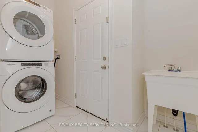 Additional image 33 of 17 Seymour Rd