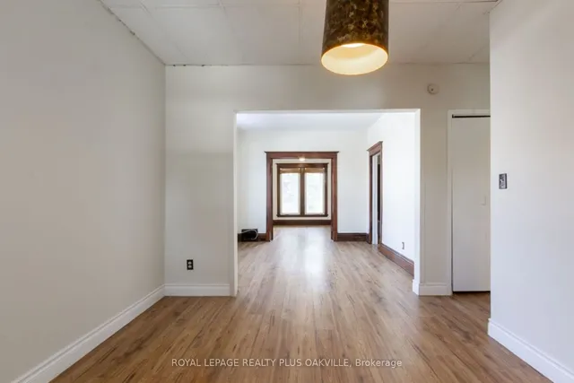 Additional image 10 of 58 Lorne Ave