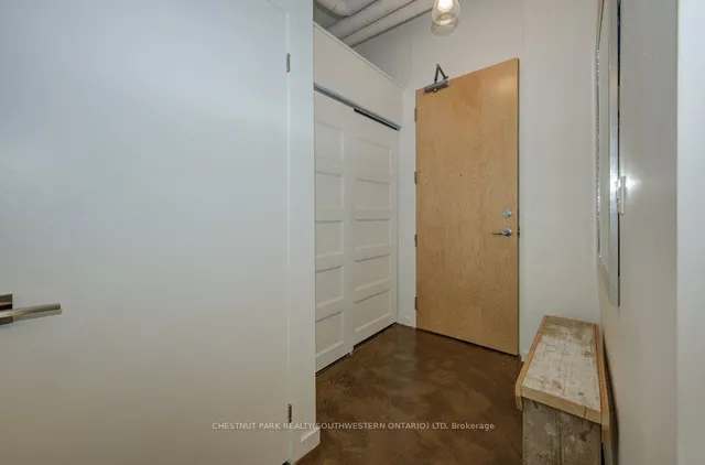 Additional image 5 of 404 King St Unit 307