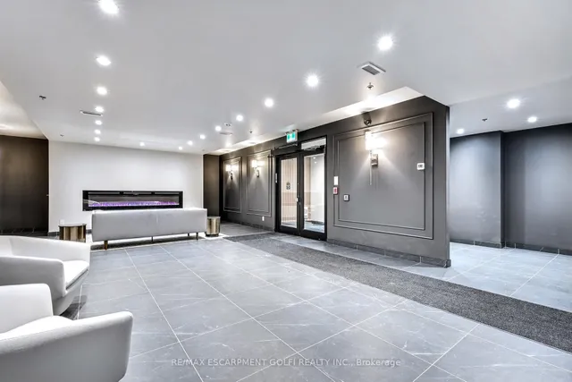 Additional image 4 of 153 Wilson St Unit 106