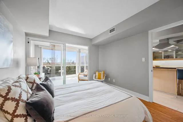 Additional image 28 of 550 Queens Quay West Quay Unit 326
