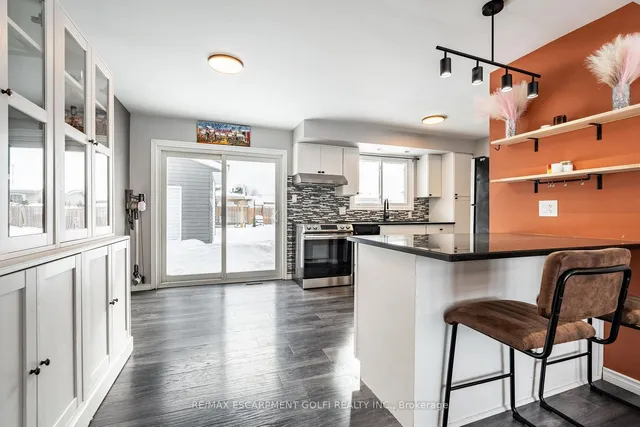 Additional image 10 of 157 Fielding Cres