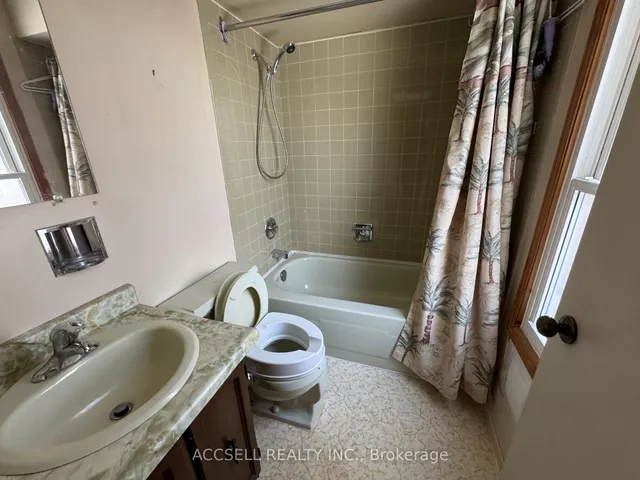 Additional image 12 of 5475 lakeshore Rd Unit 1