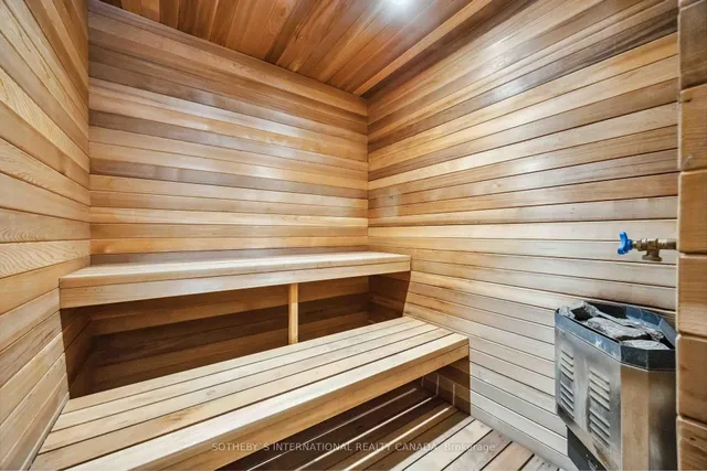 Additional image 31 of 79 Baby Point Cres