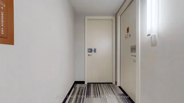 Additional image 28 of 30 Roehampton Ave Unit 1001