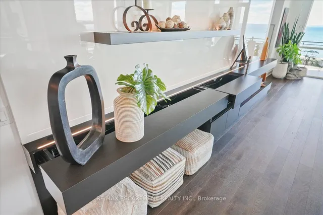 Additional image 18 of 2060 Lakeshore Rd Unit 206