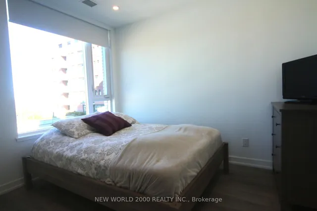 Additional image 10 of 3100 Keele St Unit 820