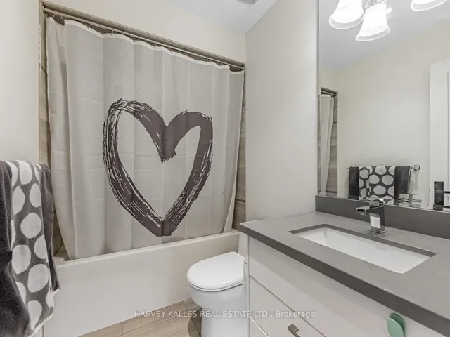 Additional image 37 of 74 Woburn Ave