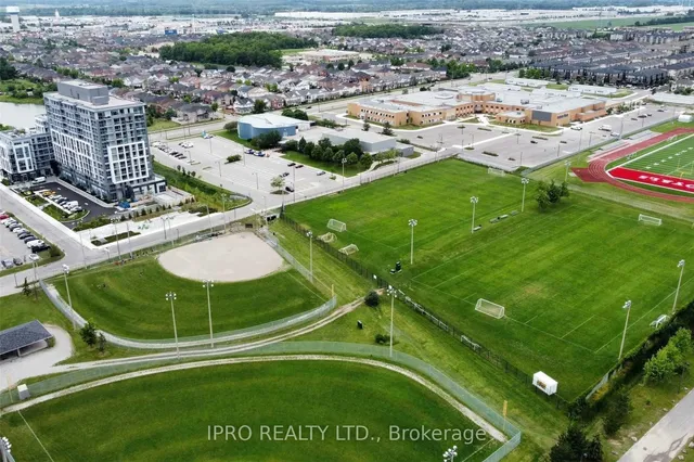 Additional image 11 of 1050 Main St Unit 1212