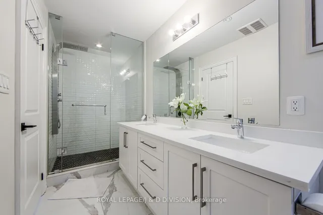 Additional image 26 of 76 Twenty Ninth St