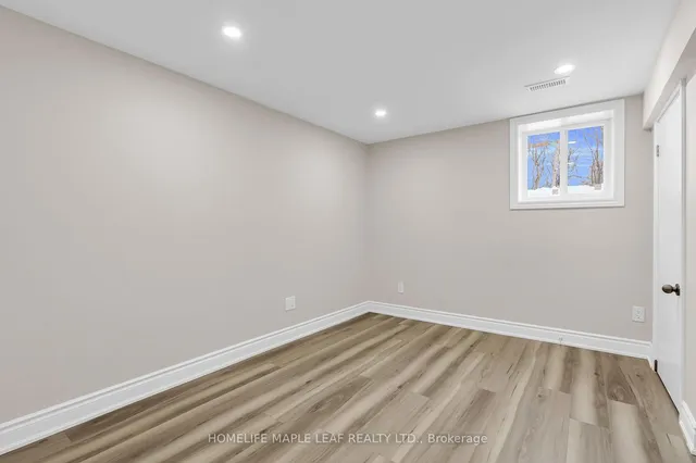 Additional image 38 of 12 Abbey Rd