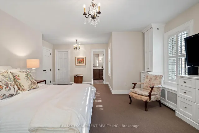 Additional image 35 of 5 Mayfair Pl