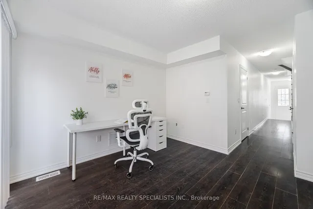 Additional image 6 of 12 Faye St