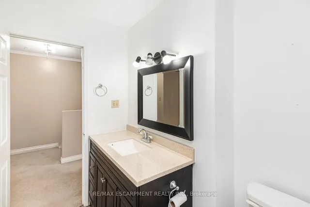 Additional image 38 of 14 Derby St Unit 35